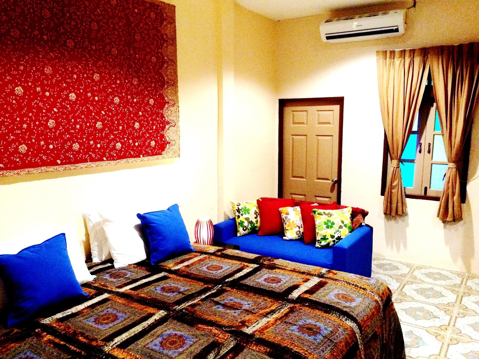 Goldsea Beach Patong Exterior photo