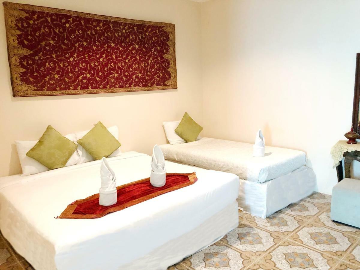 Goldsea Beach Patong Exterior photo