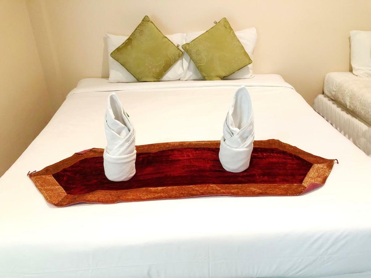 Goldsea Beach Patong Exterior photo